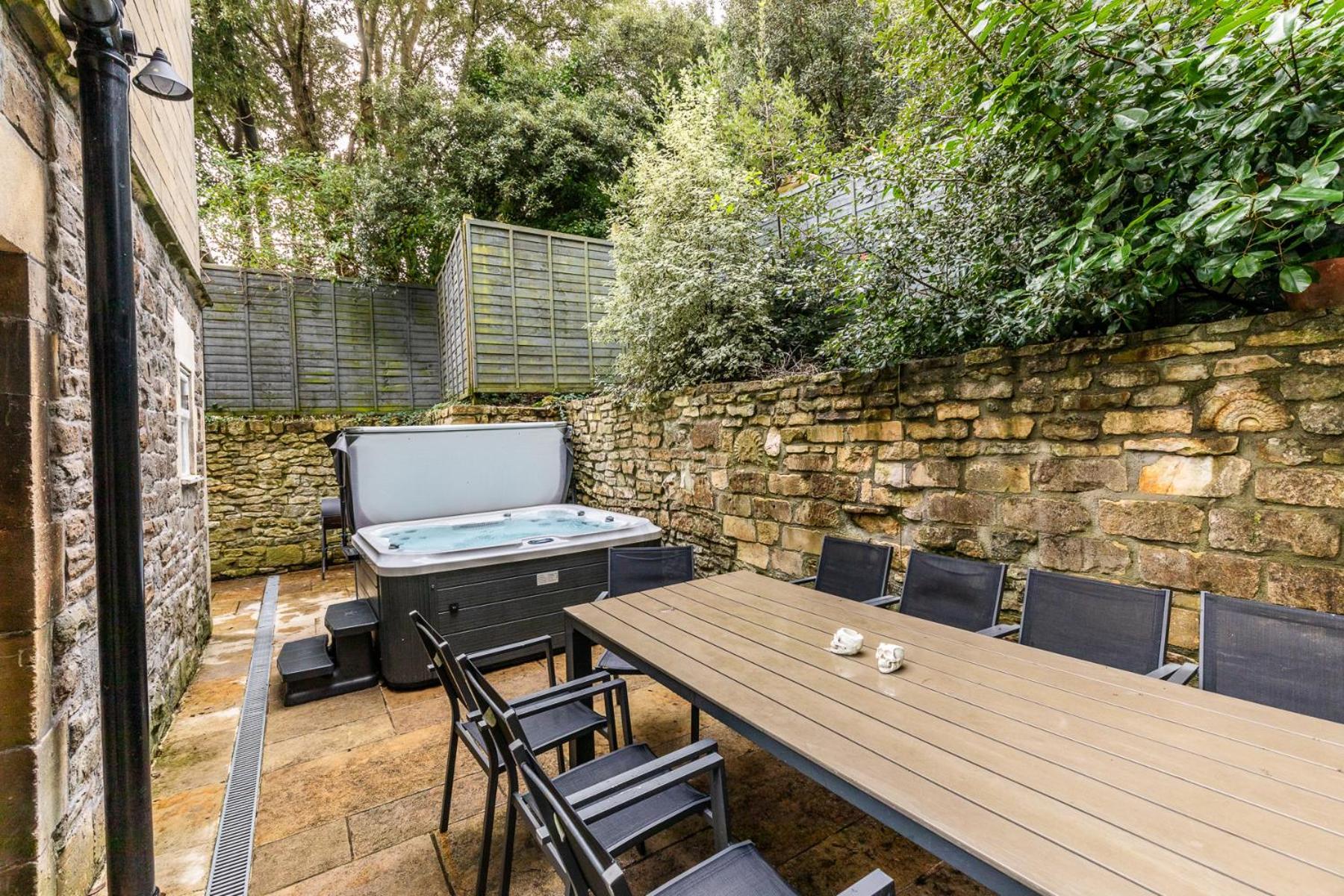 Locksbrook Lodge - Hot Tub - Spacious Outdoor Space Bath Extérieur photo